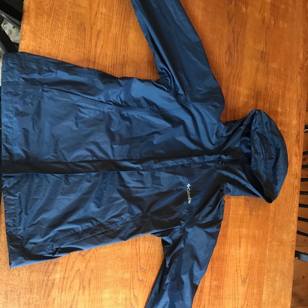 Columbia windbreaker